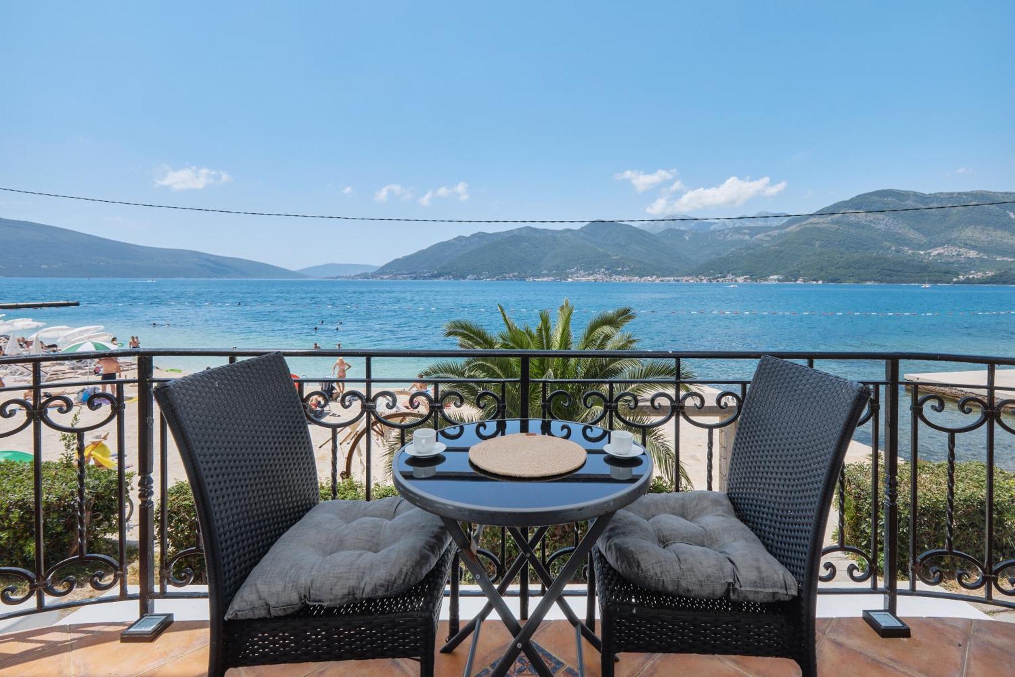 Apartment Villa Marija Tivat Eksteriør billede